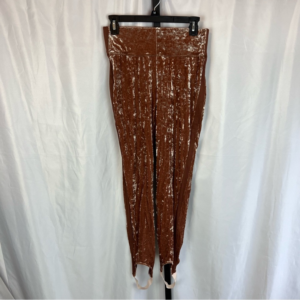 Hot As Hell Crushed Velvet Stirrup Pants, size Large